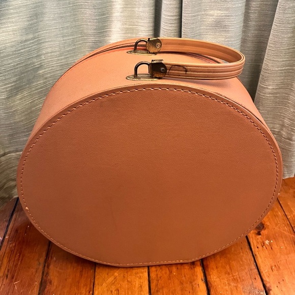 VINTAGE Hat Box - Picture 8 of 11